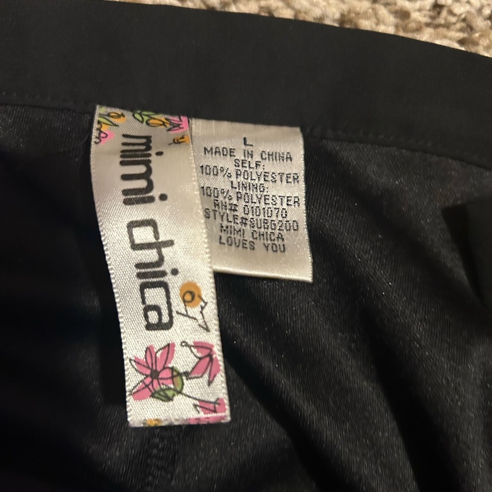 This is a mini chica long skirt with shorts built into the skirt